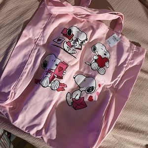 American Eagle Snoopy valentines tote 💗💗💗